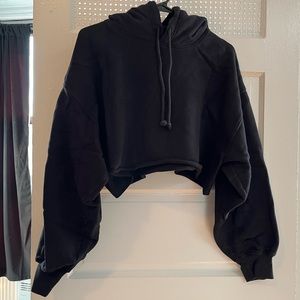 Aritzia TNA cropped black sweatshirt